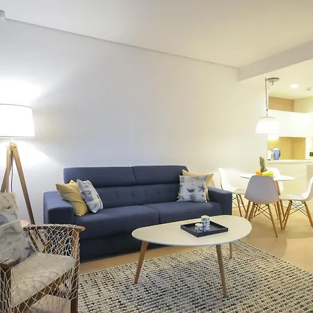 Leona Residences Apartment *