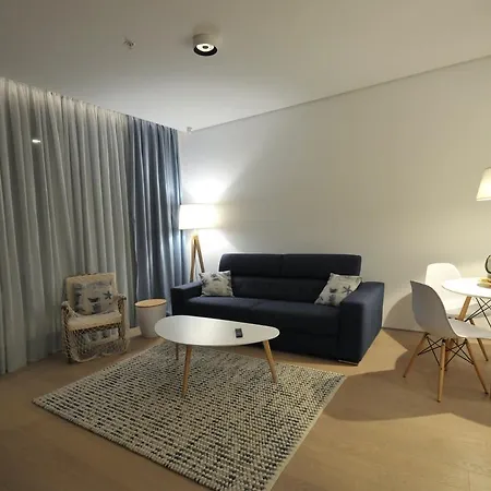 Apartment Leona Residences